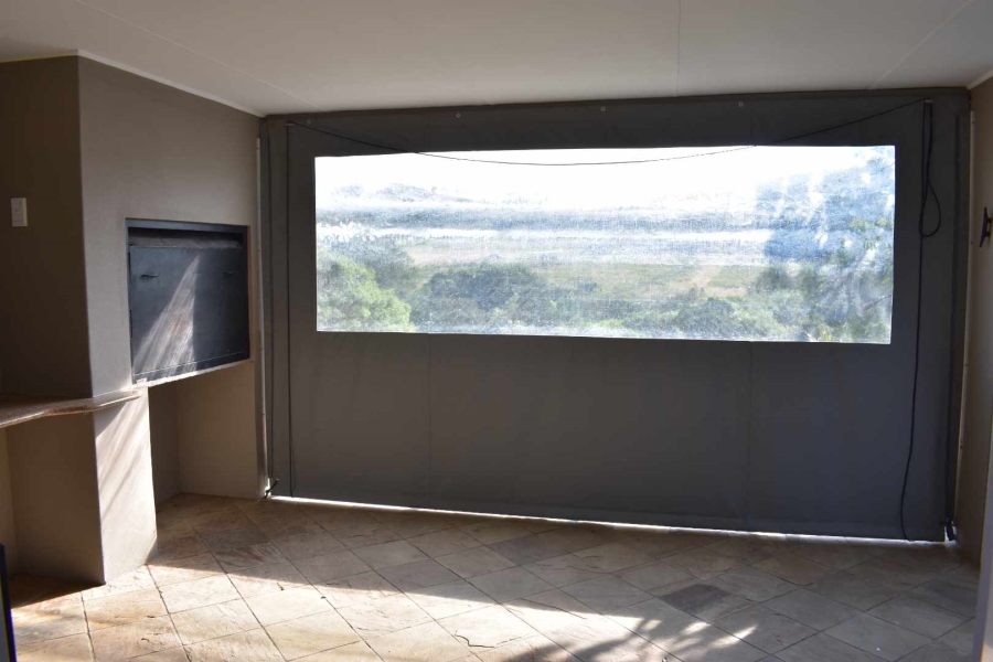 4 Bedroom Property for Sale in Beacon Bay Eastern Cape